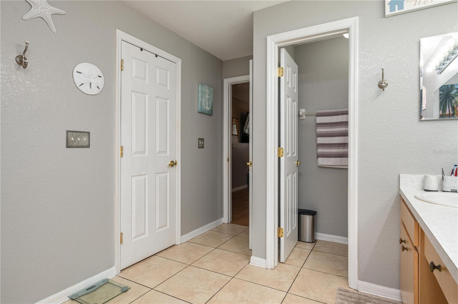 Image 18 of 29 For 1773 Grey Fox Drive