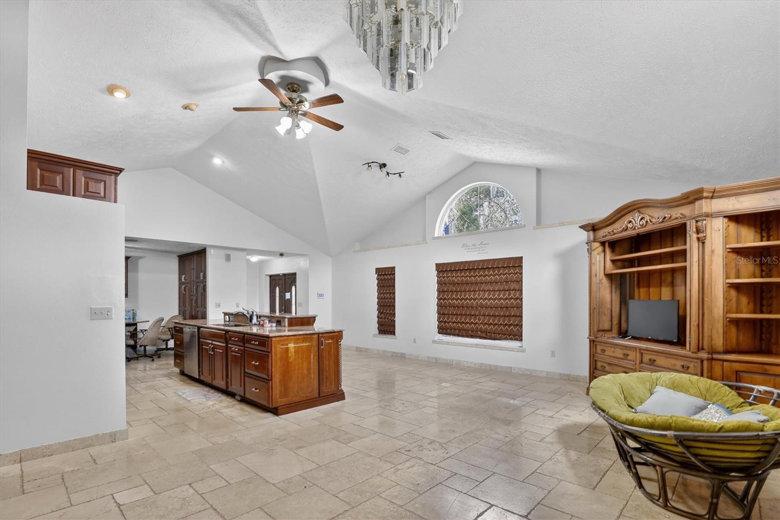 Image 11 of 56 For 2725 Charing Road