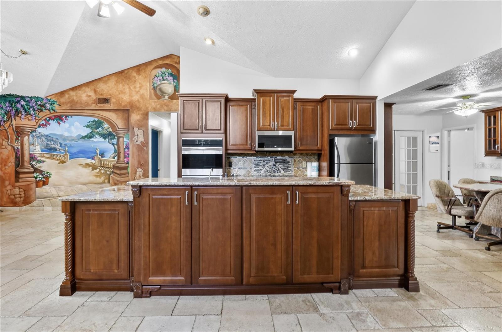 Image 14 of 56 For 2725 Charing Road