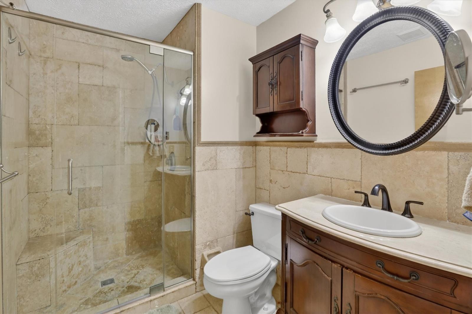 Image 25 of 56 For 2725 Charing Road