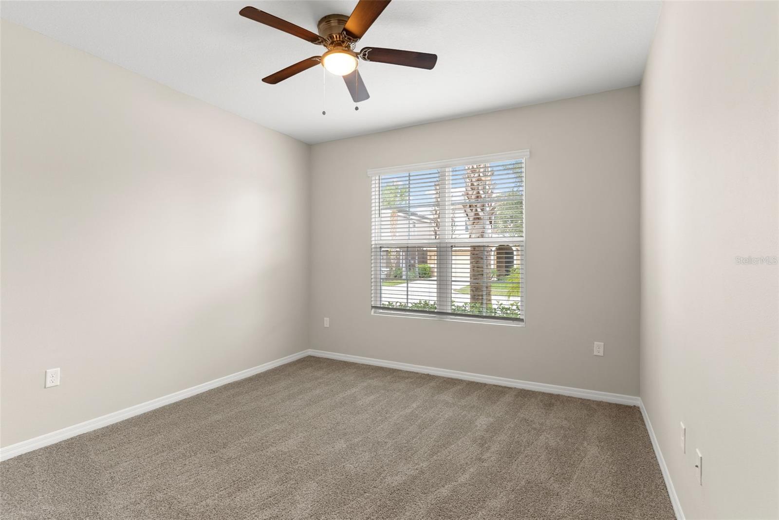 Image 17 of 47 For 5121 Oakbourne Avenue