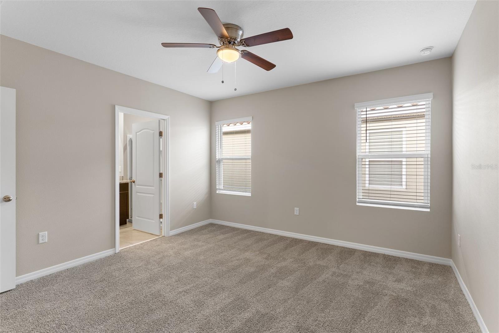 Image 26 of 47 For 5121 Oakbourne Avenue