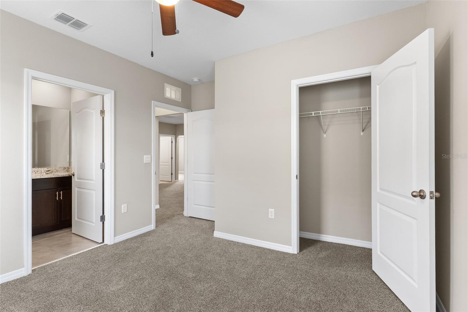 Image 30 of 47 For 5121 Oakbourne Avenue