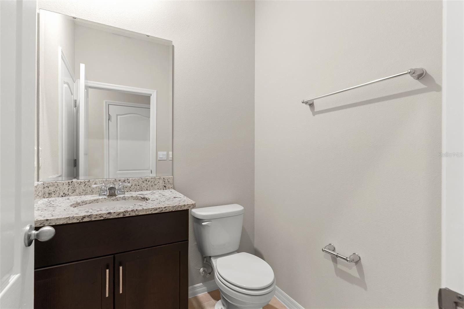 Image 34 of 47 For 5121 Oakbourne Avenue