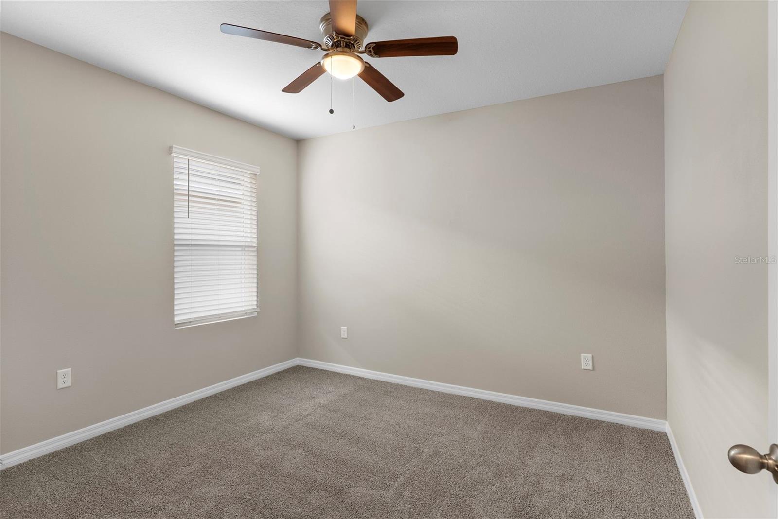 Image 35 of 47 For 5121 Oakbourne Avenue