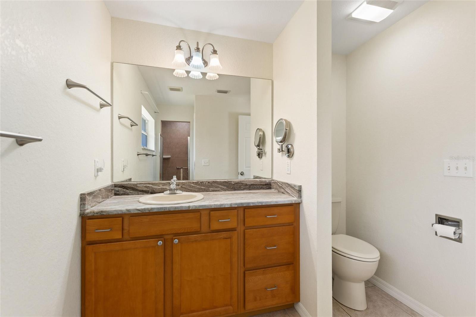 Image 19 of 82 For 6645 Amaryllis Drive