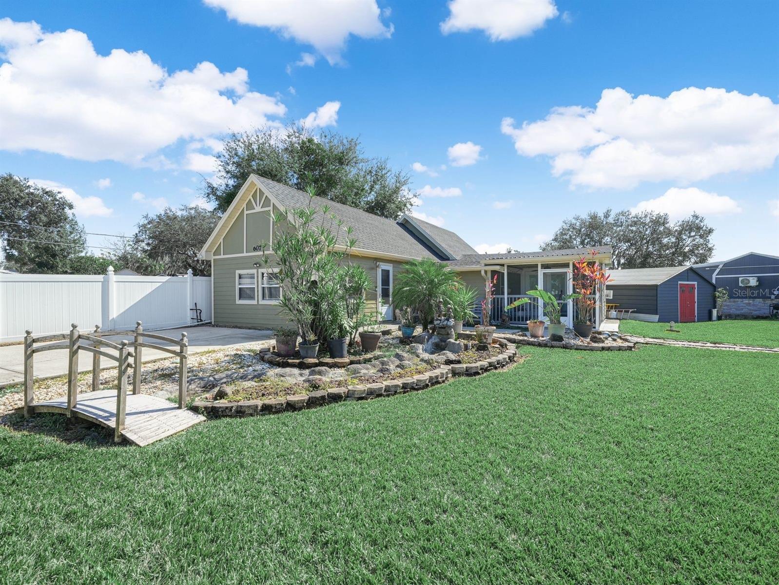 Details for 611 Acacia Walk, LAKE WALES, FL 33898