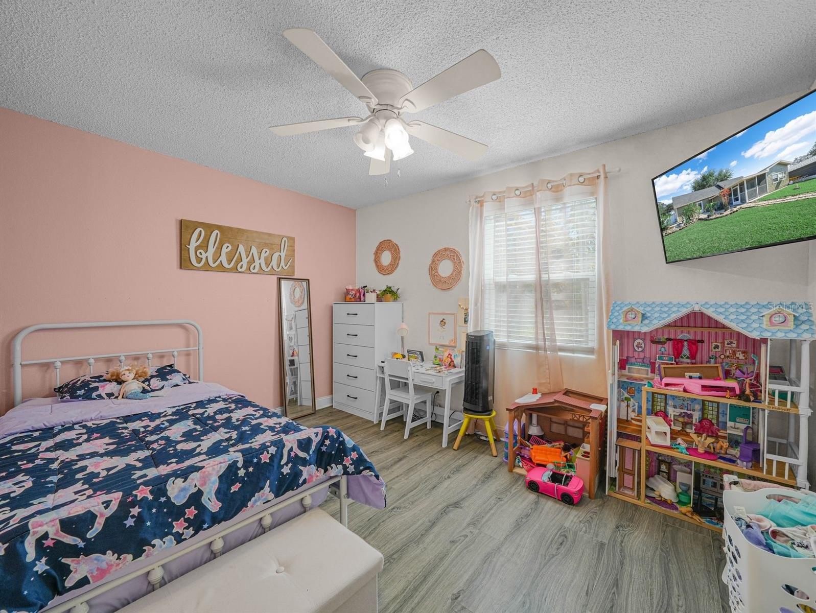 Image 17 of 45 For 611 Acacia Walk