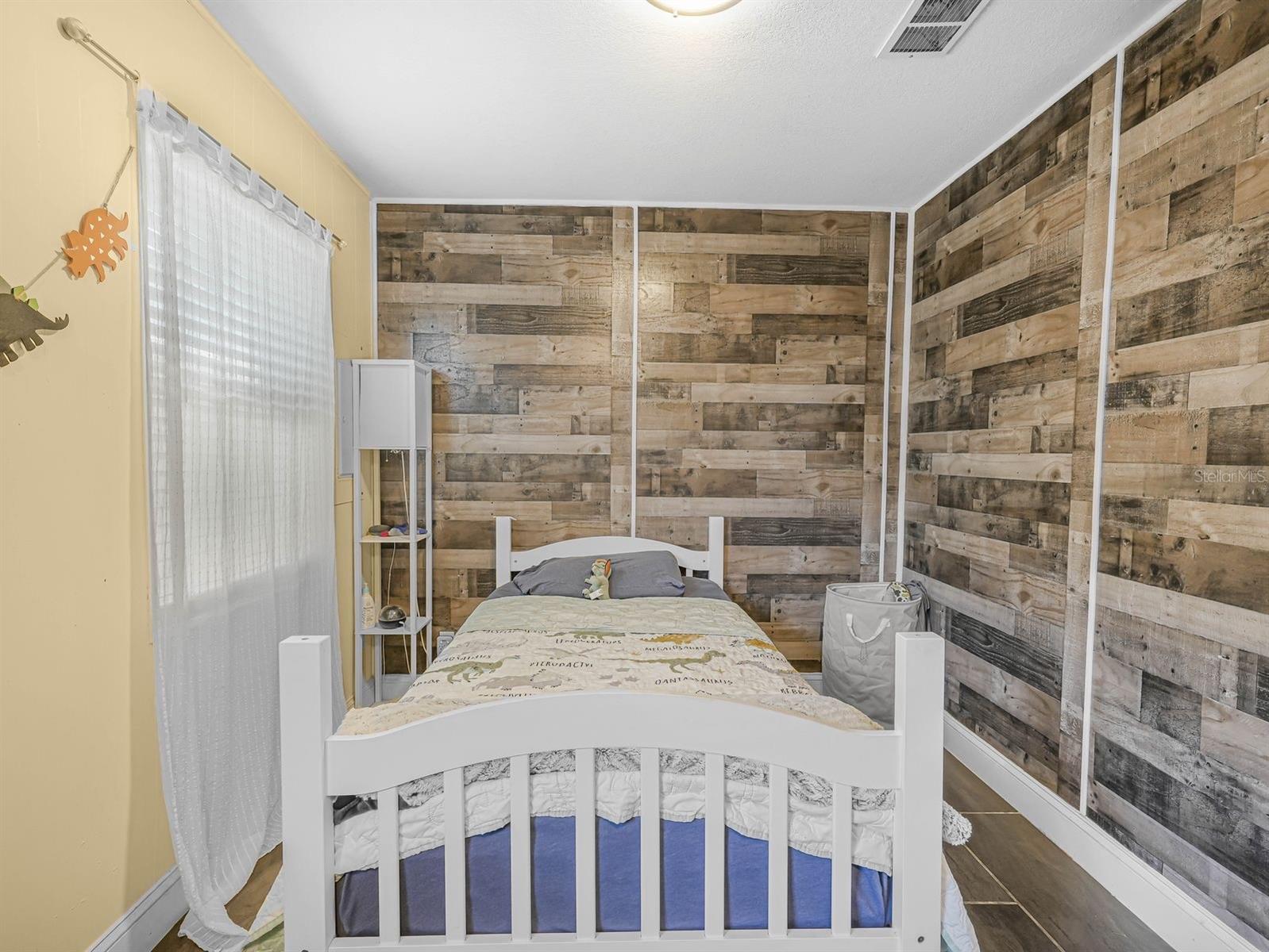 Image 20 of 45 For 611 Acacia Walk