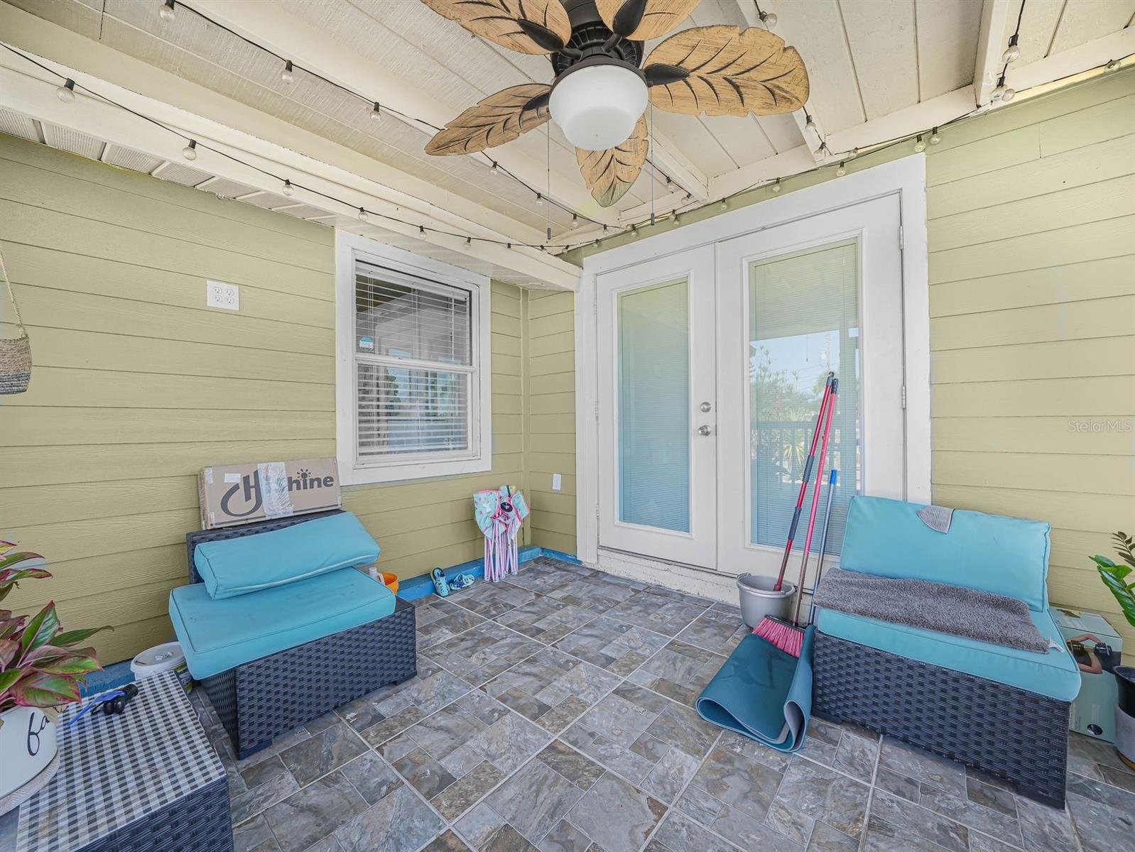 Image 4 of 45 For 611 Acacia Walk