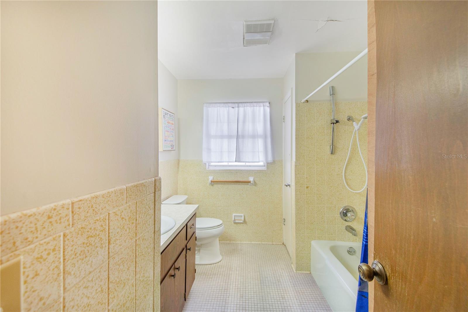 Image 15 of 50 For 436 Jeffery Lane