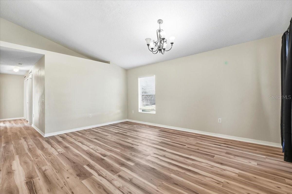 Image 13 of 34 For 2036 Whispering Trails Boulevard