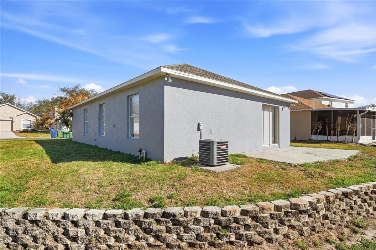 Image 28 of 34 For 2036 Whispering Trails Boulevard