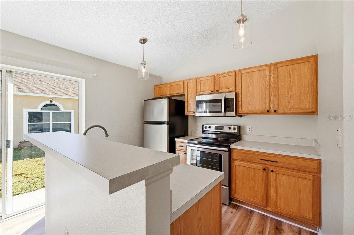 Image 6 of 34 For 2036 Whispering Trails Boulevard