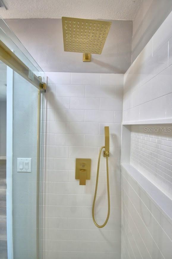 Image 21 of 25 For 626 Pavare Court 626