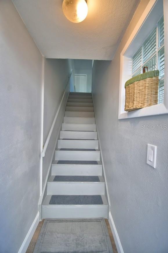 Image 3 of 25 For 626 Pavare Court 626