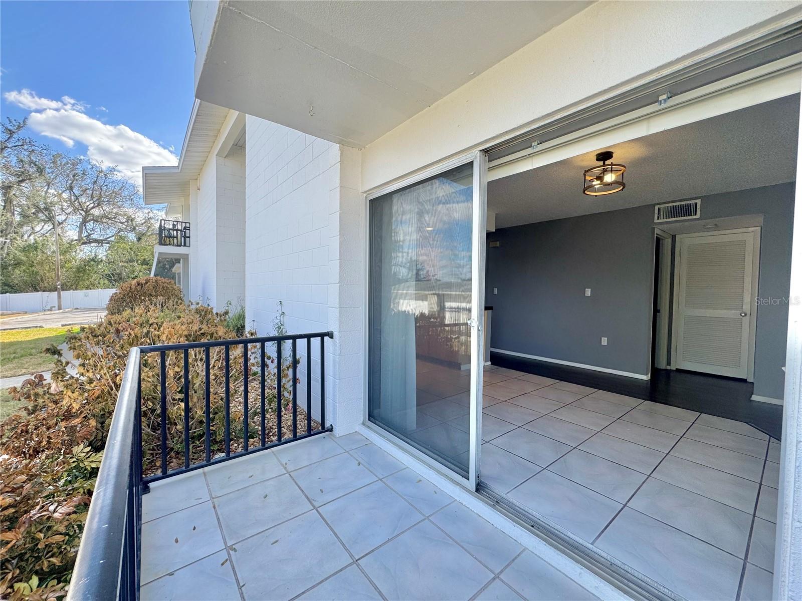 Image 24 of 35 For 1550 11th Street Ne D4