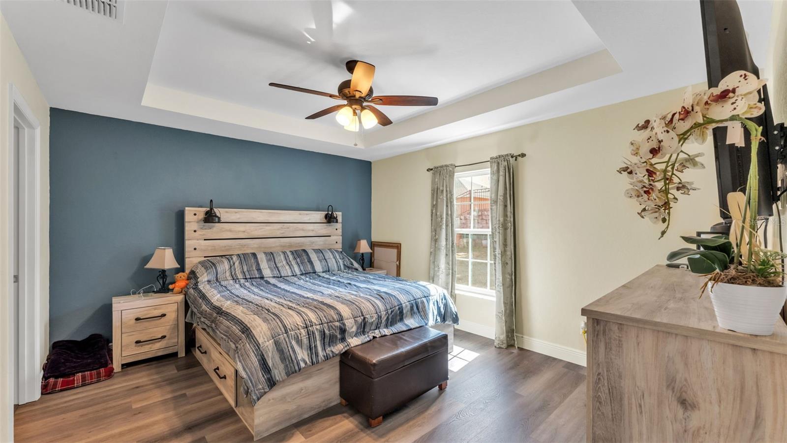 Image 11 of 37 For 302 Brookshire Drive