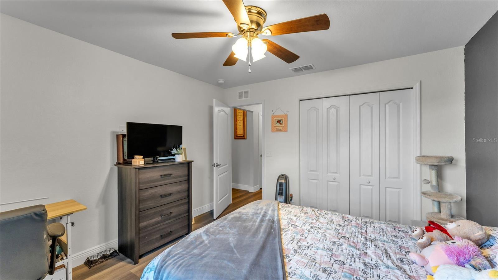 Image 20 of 37 For 302 Brookshire Drive