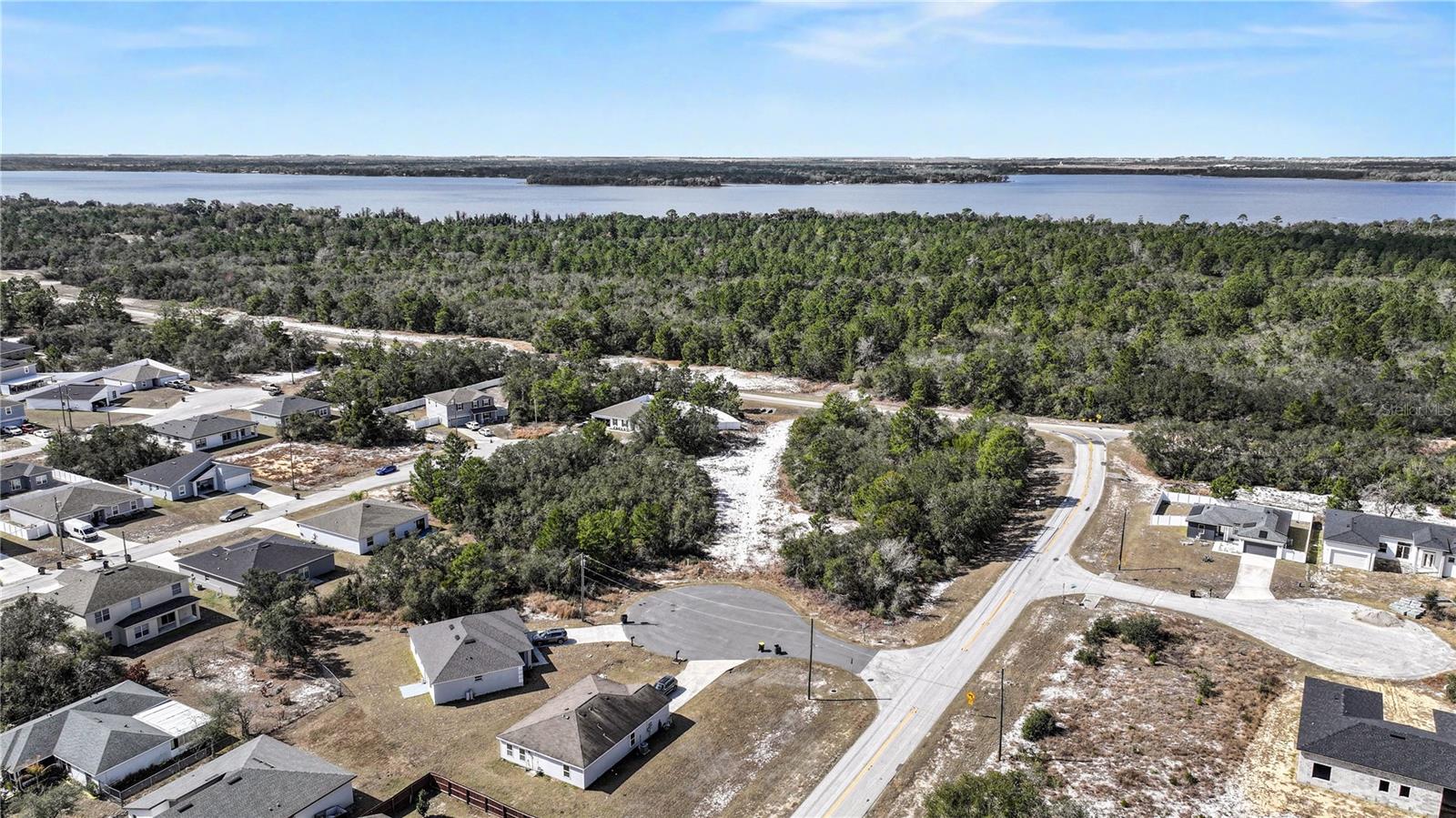 Image 14 of 17 For 611 Amazon Court