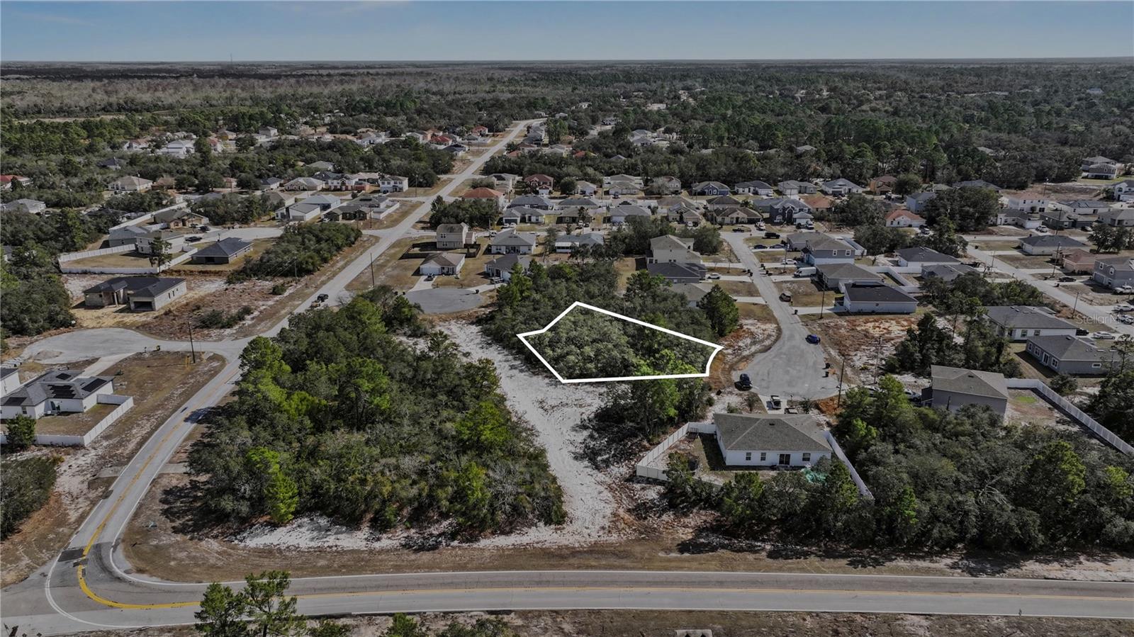 Image 2 of 17 For 611 Amazon Court