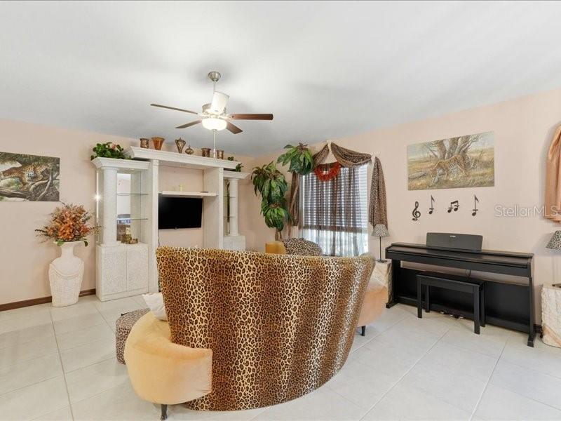 Image 2 of 38 For 3943 Resting Robin Avenue