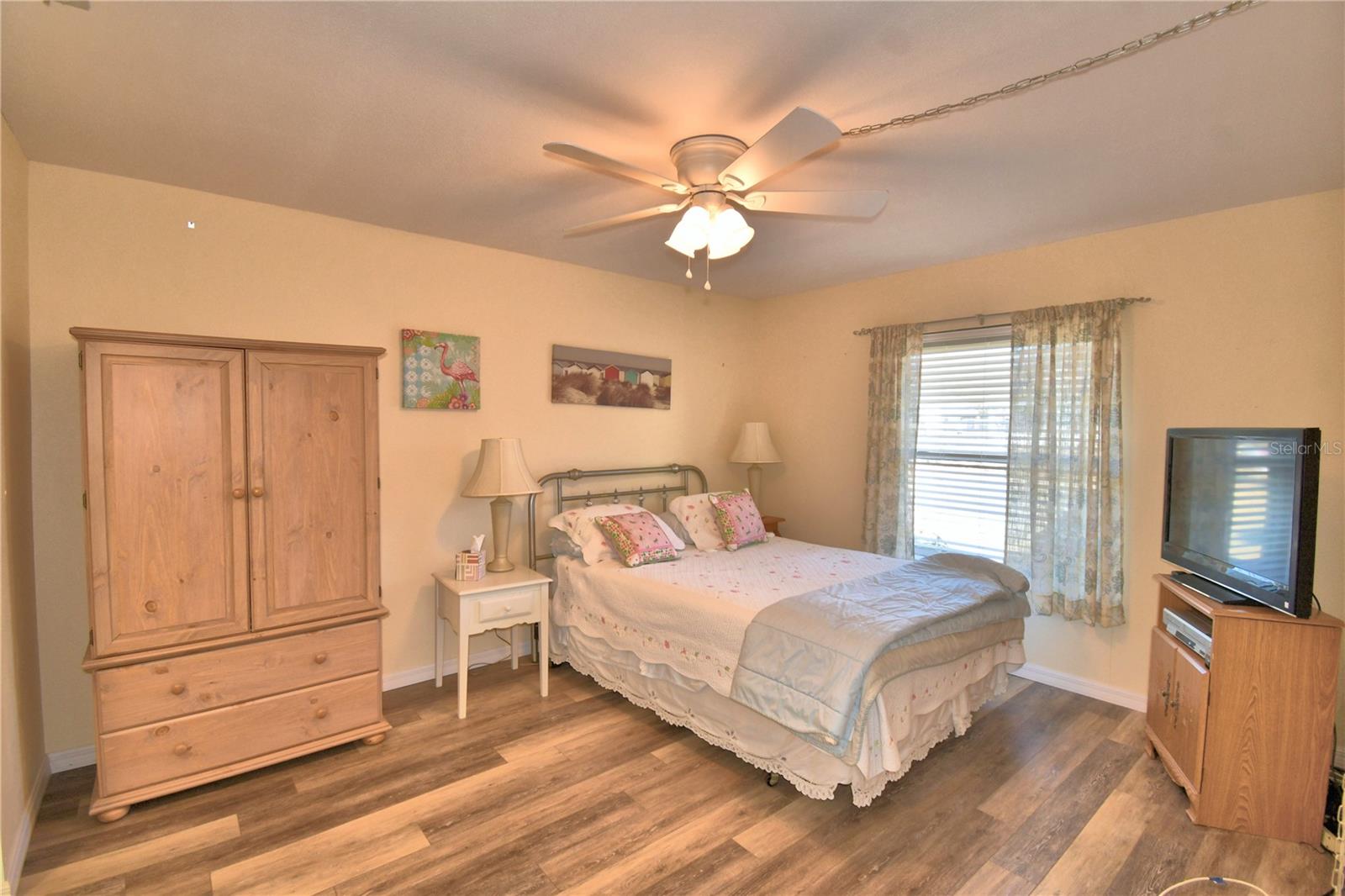 Image 23 of 37 For 345 24th Street Nw 25