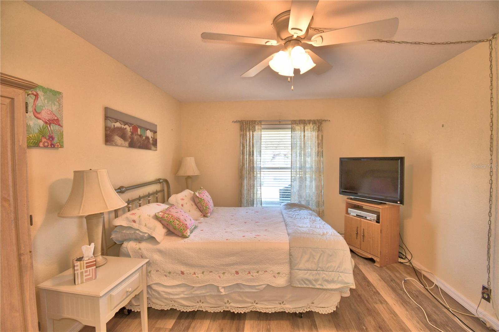 Image 27 of 37 For 345 24th Street Nw 25