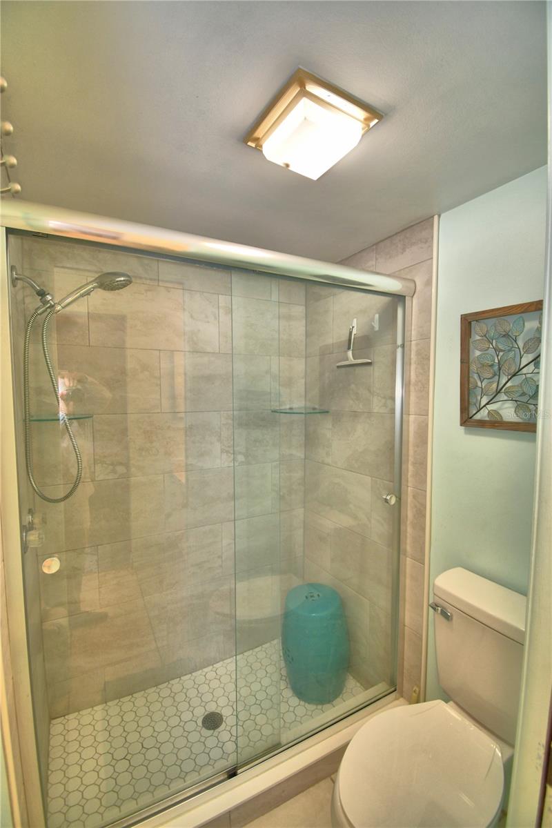 Image 29 of 37 For 345 24th Street Nw 25