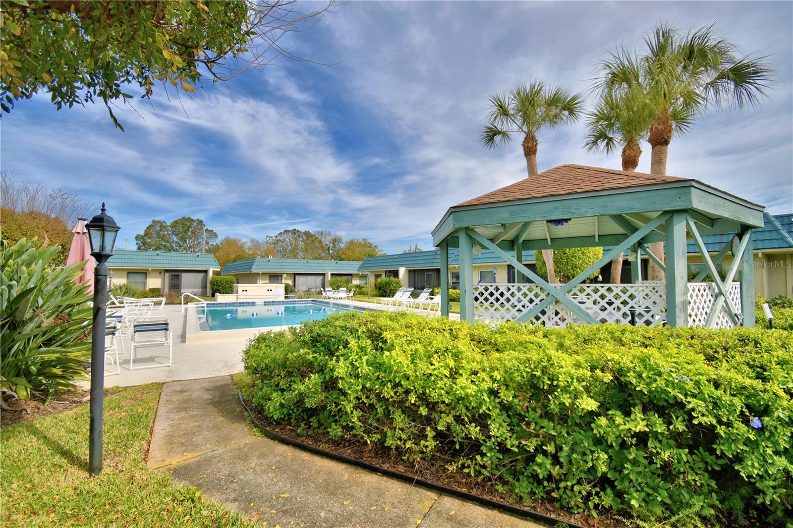 Image 4 of 37 For 345 24th Street Nw 25