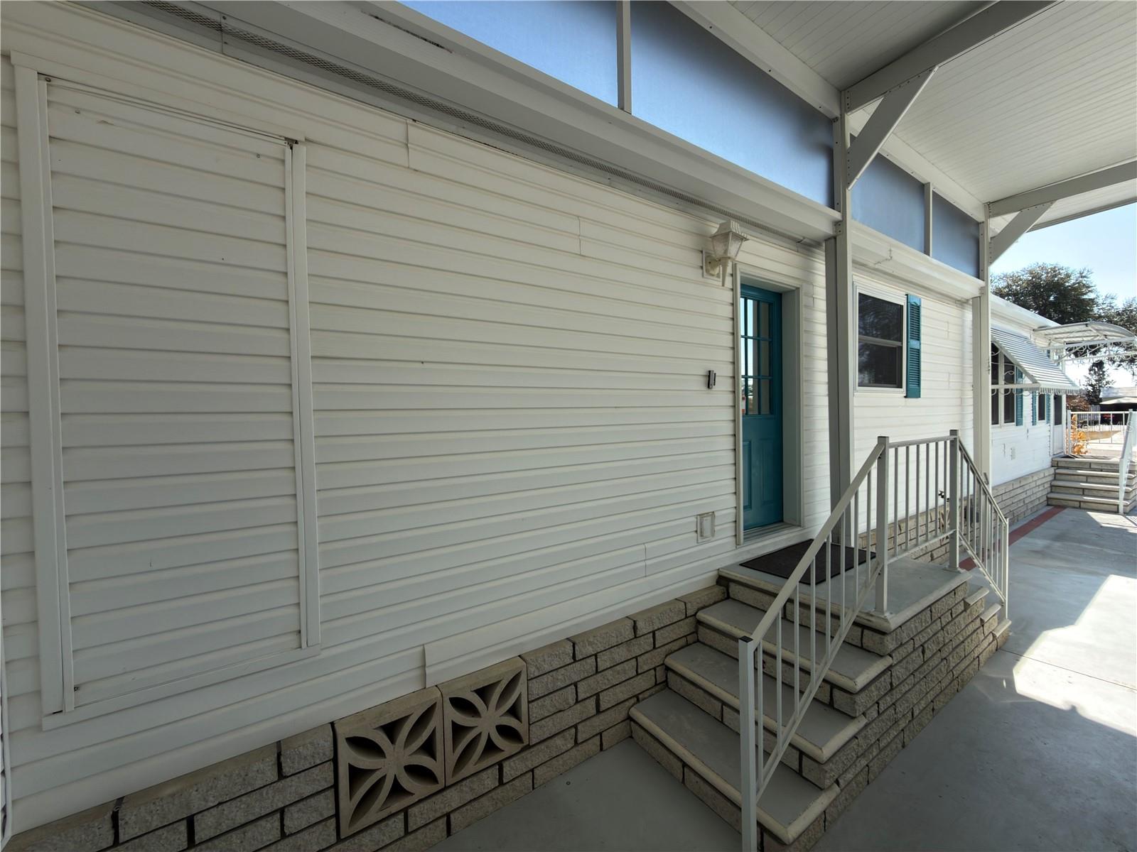 Image 11 of 56 For 5122 Southshore Drive