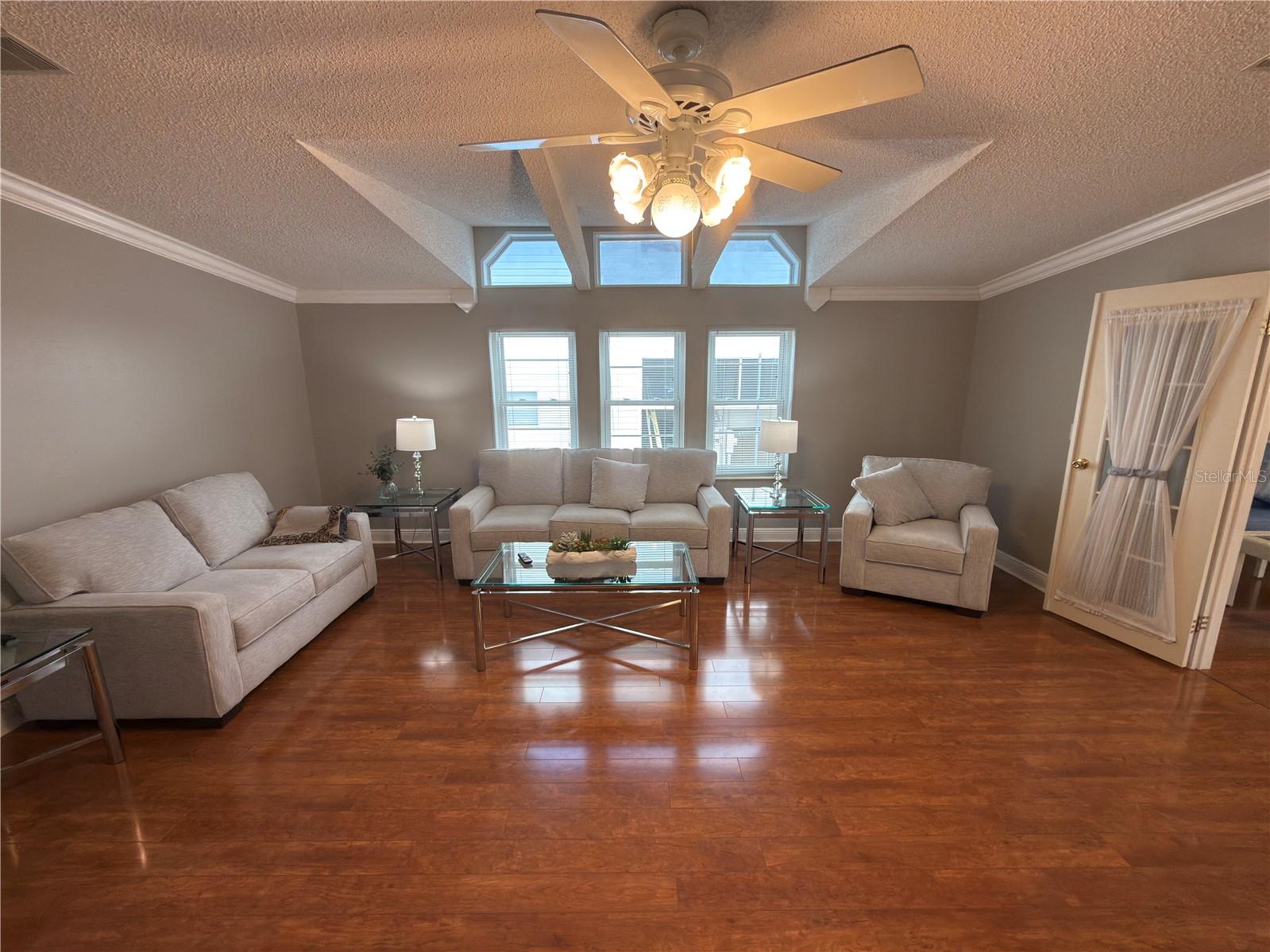 Image 20 of 56 For 5122 Southshore Drive