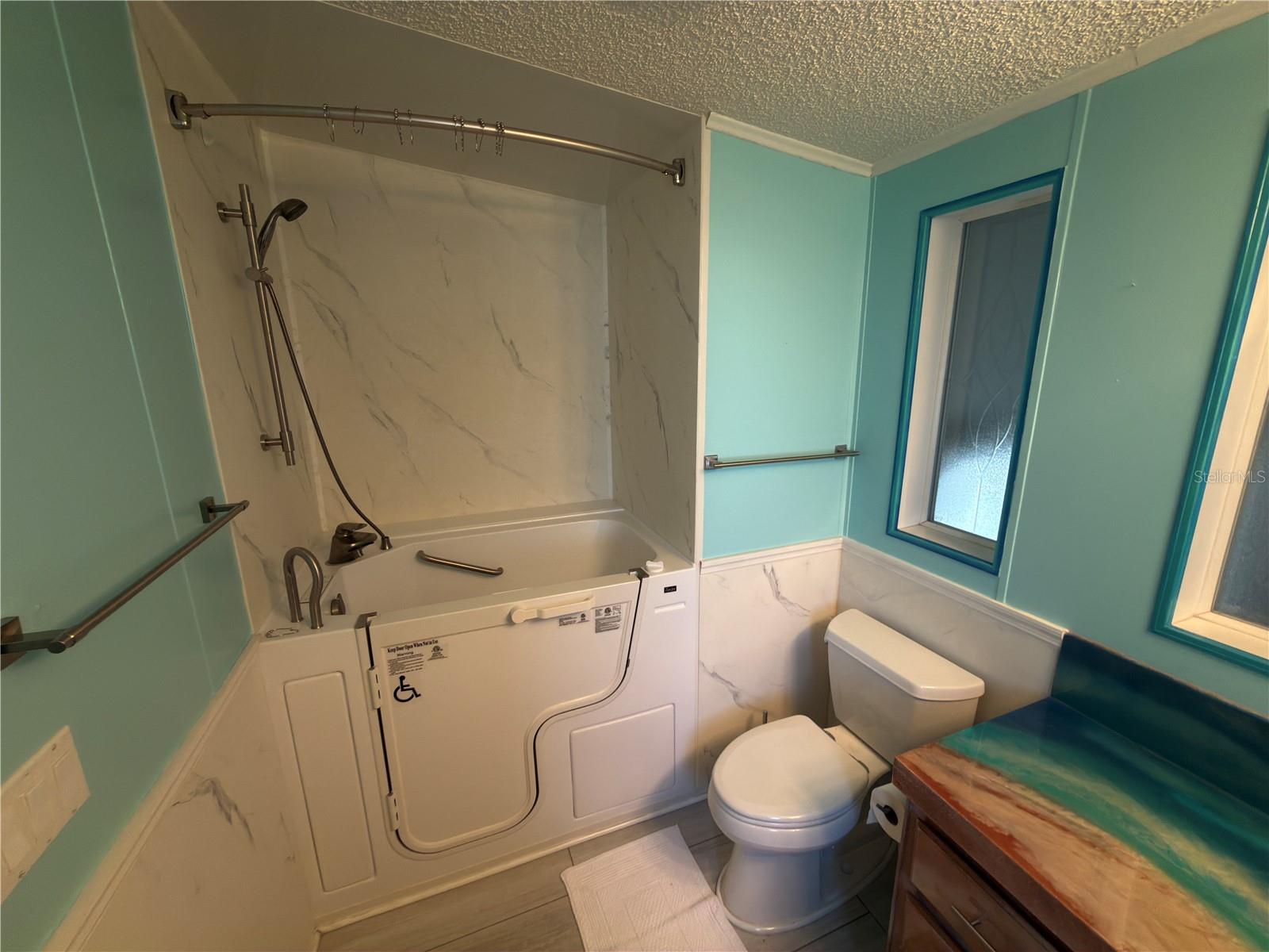 Image 26 of 56 For 5122 Southshore Drive