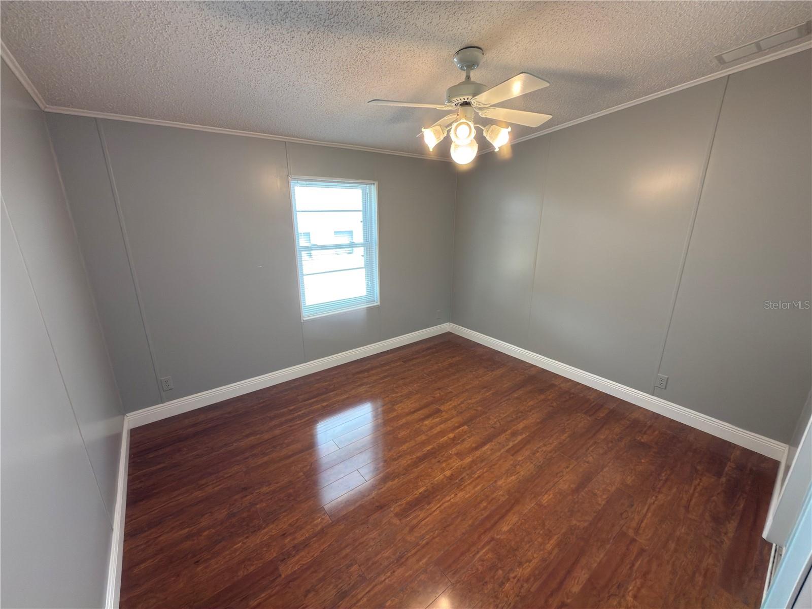 Image 29 of 56 For 5122 Southshore Drive