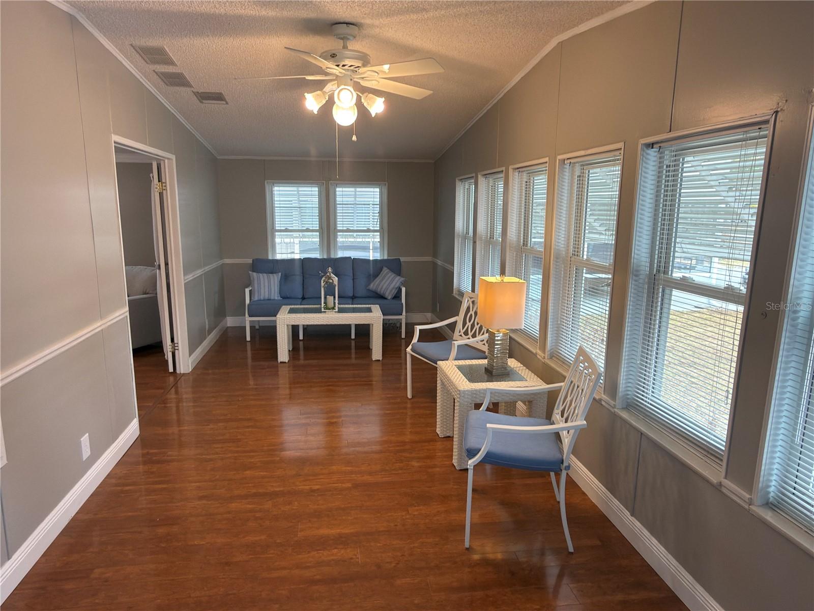 Image 36 of 56 For 5122 Southshore Drive