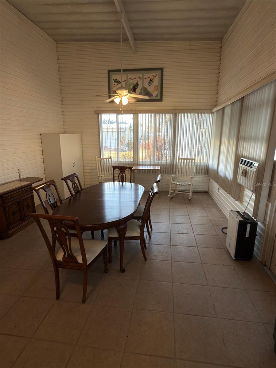 Image 40 of 56 For 5122 Southshore Drive