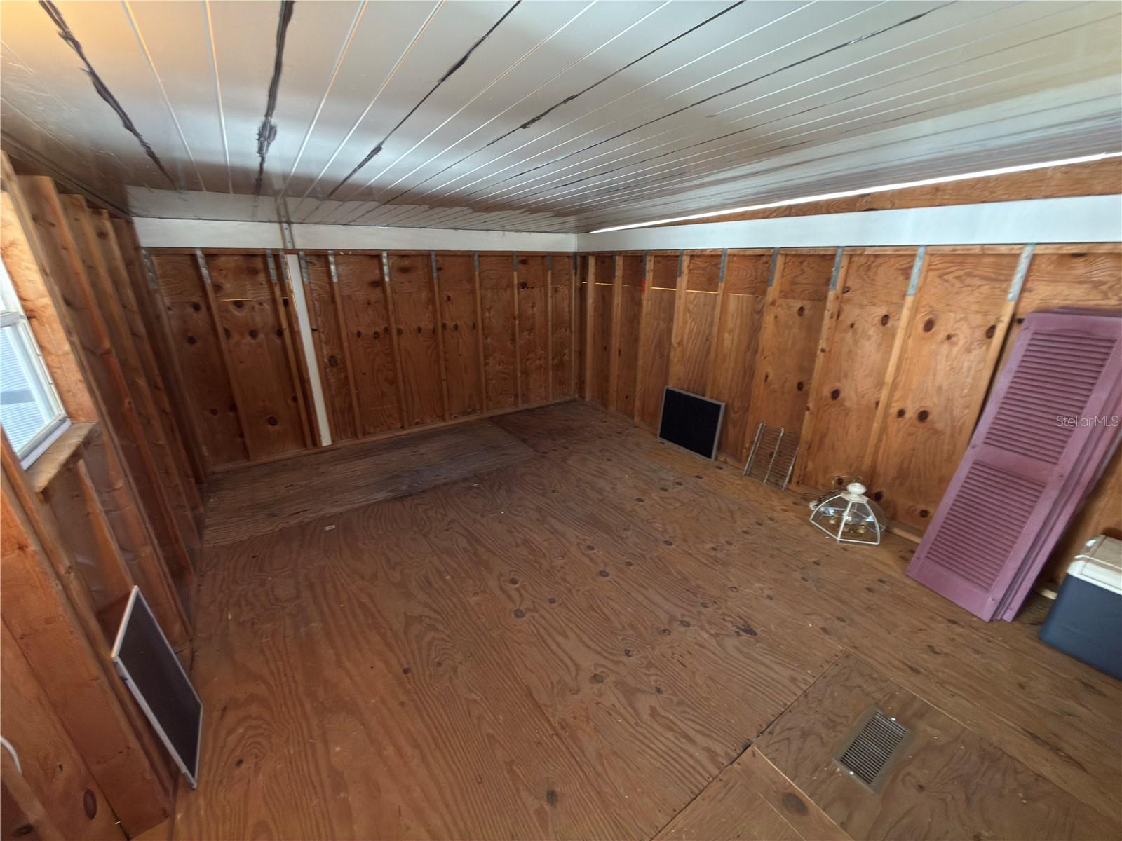 Image 53 of 56 For 5122 Southshore Drive