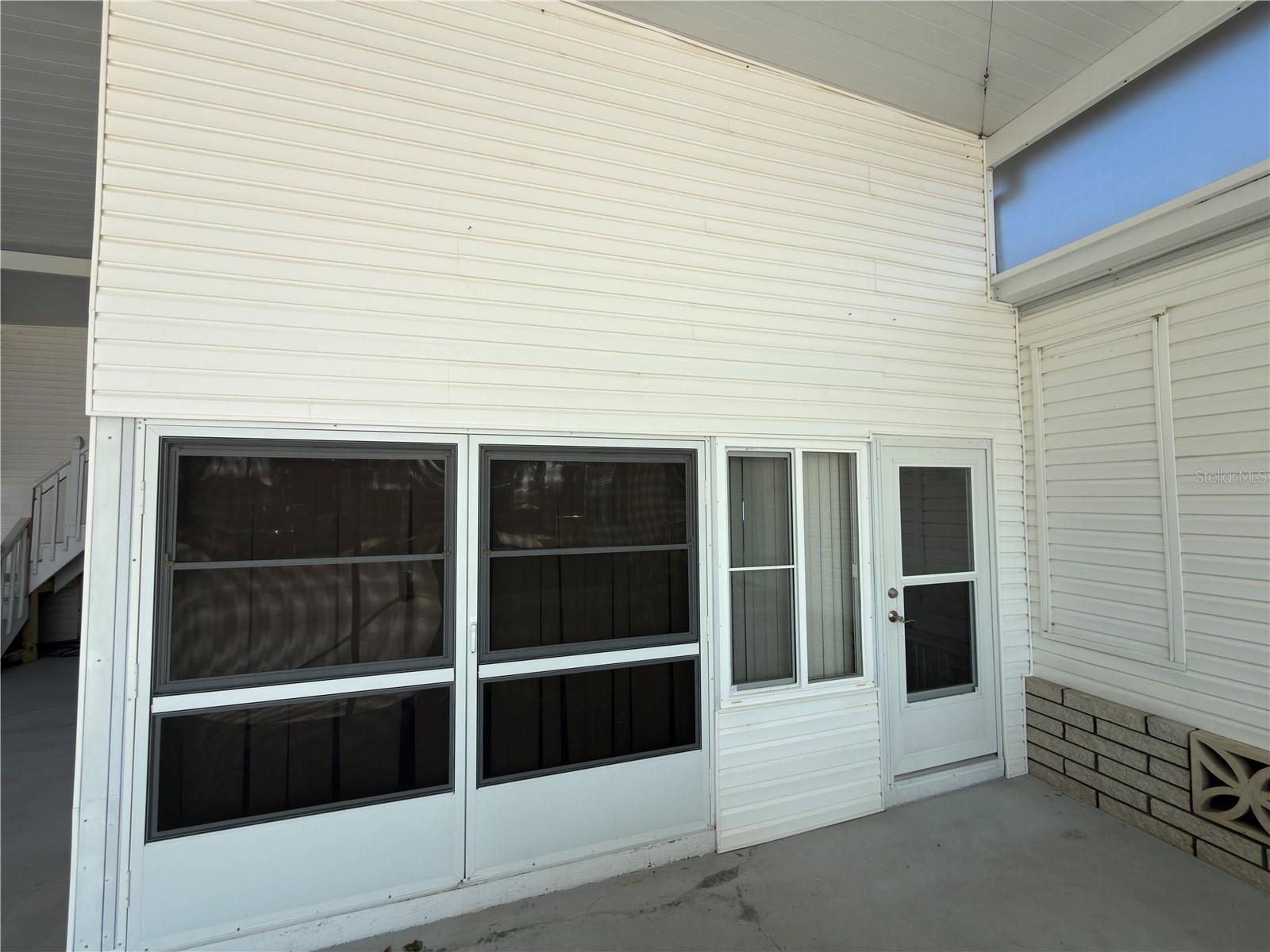 Image 8 of 56 For 5122 Southshore Drive