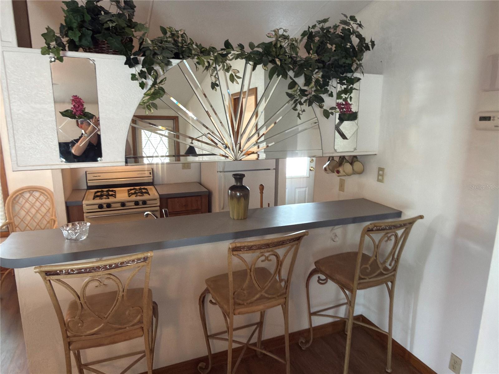 Image 13 of 45 For 4992 Shore Line Drive