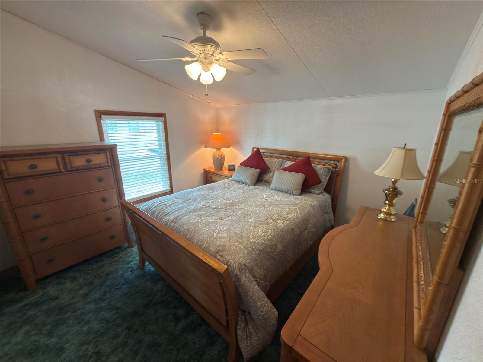 Image 17 of 45 For 4992 Shore Line Drive