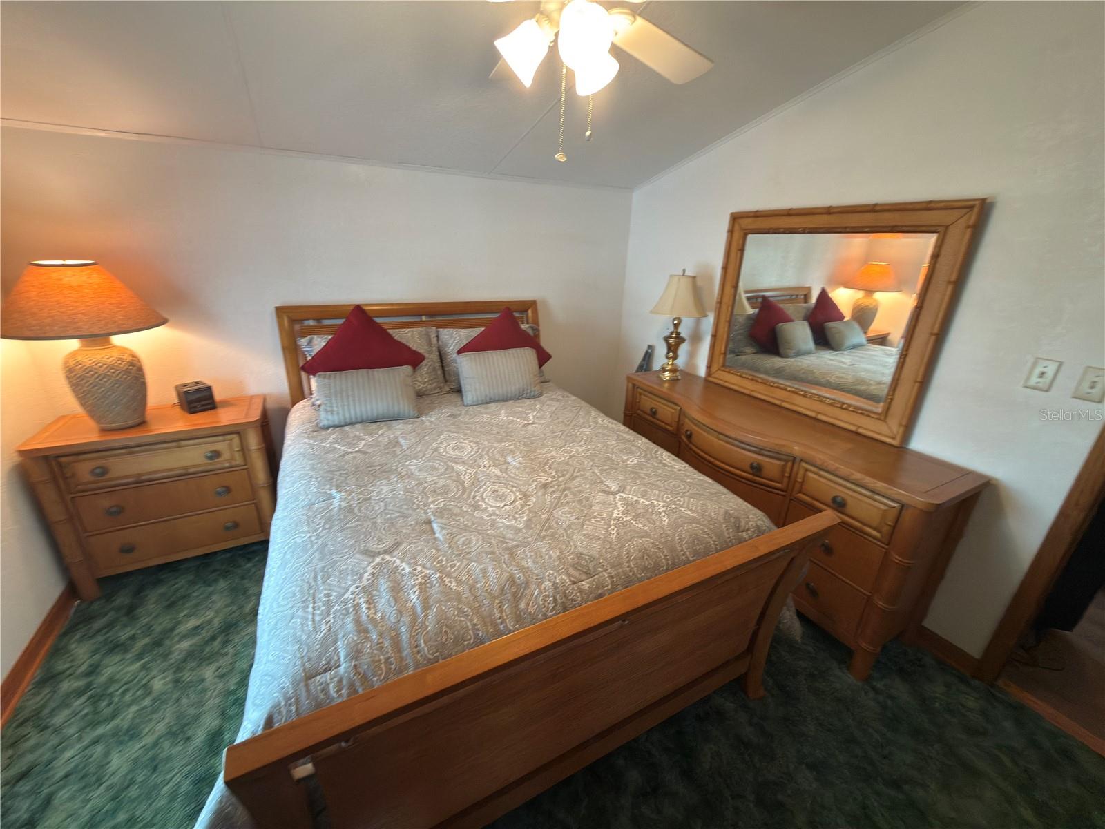 Image 19 of 45 For 4992 Shore Line Drive