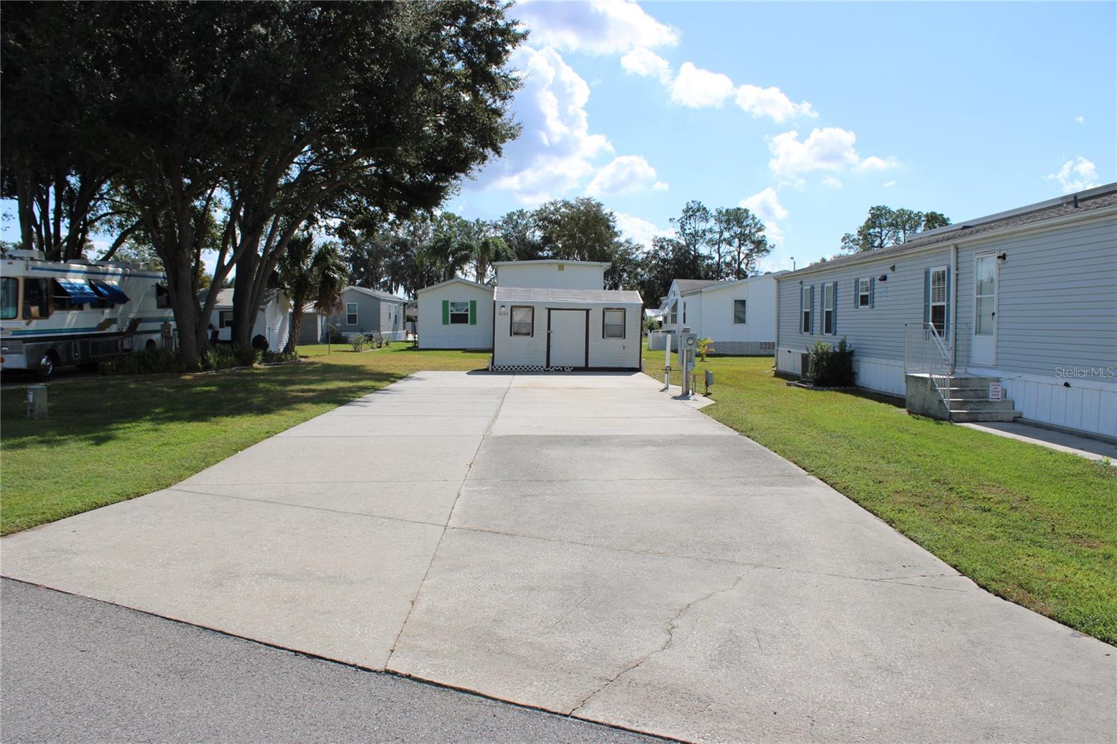 Image 3 of 34 For 5133 Shore Line Drive