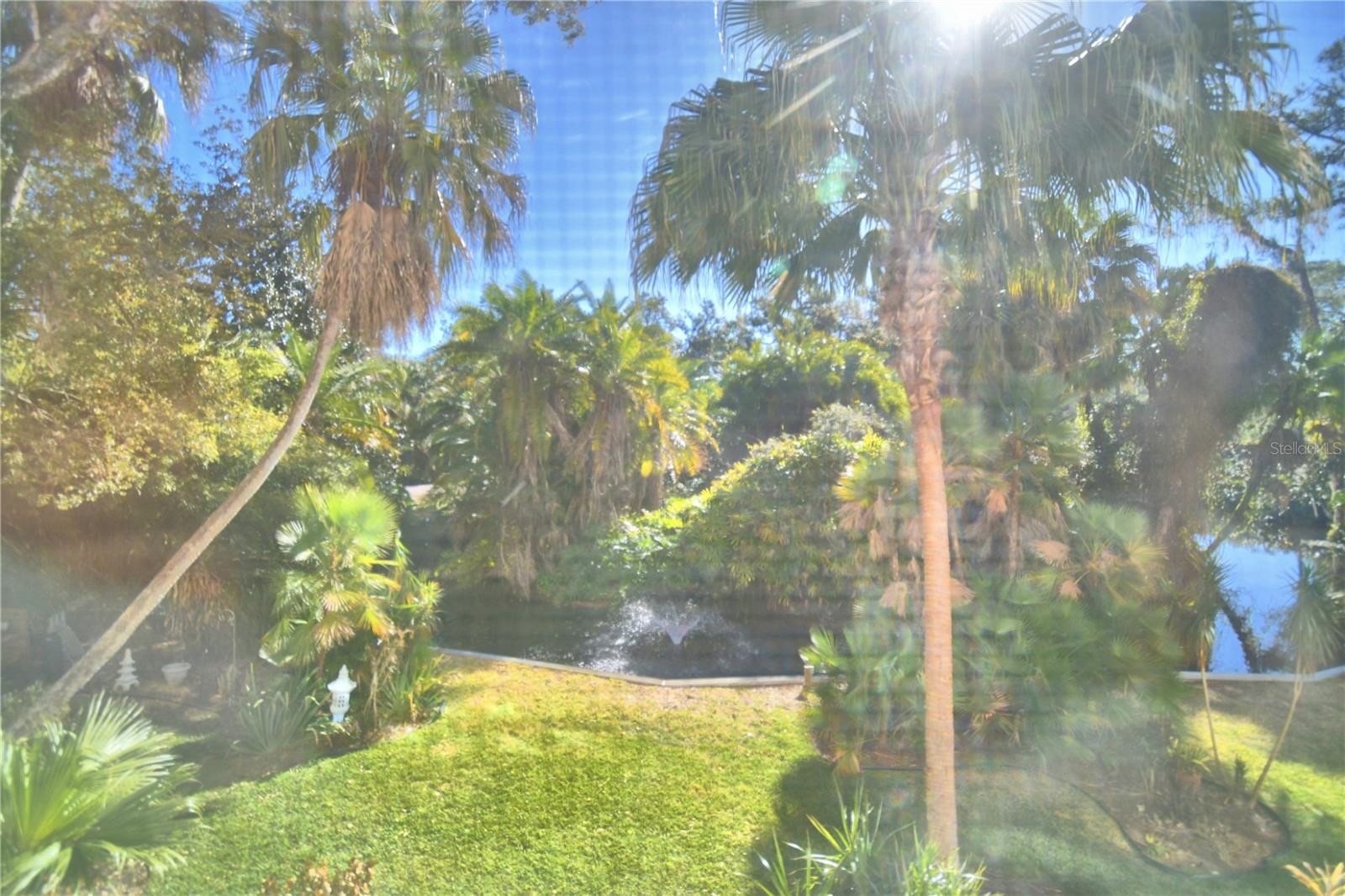 Image 18 of 51 For 200 El Camino Drive 203