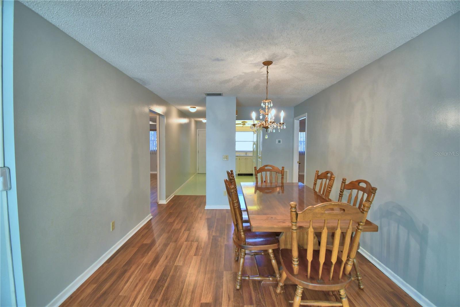 Image 26 of 51 For 200 El Camino Drive 203