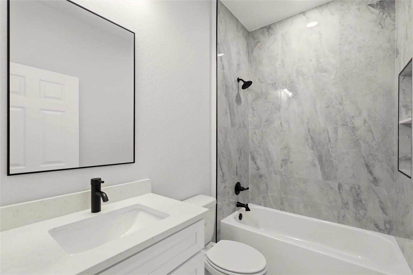 Image 21 of 33 For 3825 Citroen Drive