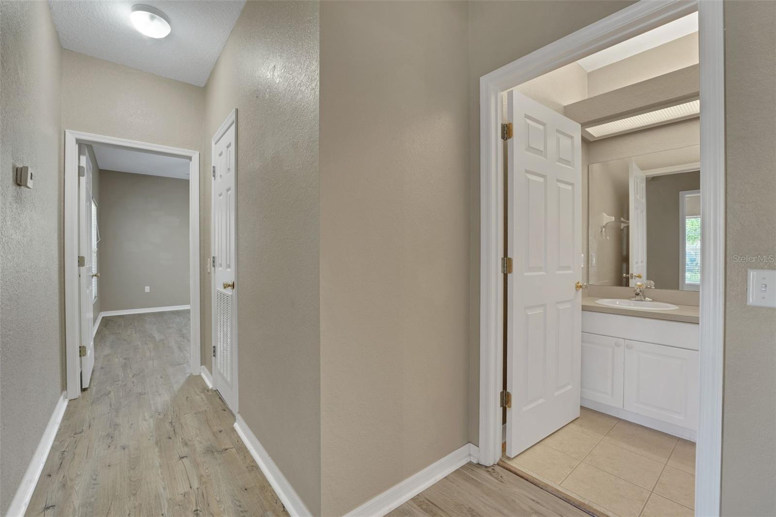 Image 12 of 24 For 901 Eagle Pond Drive 901