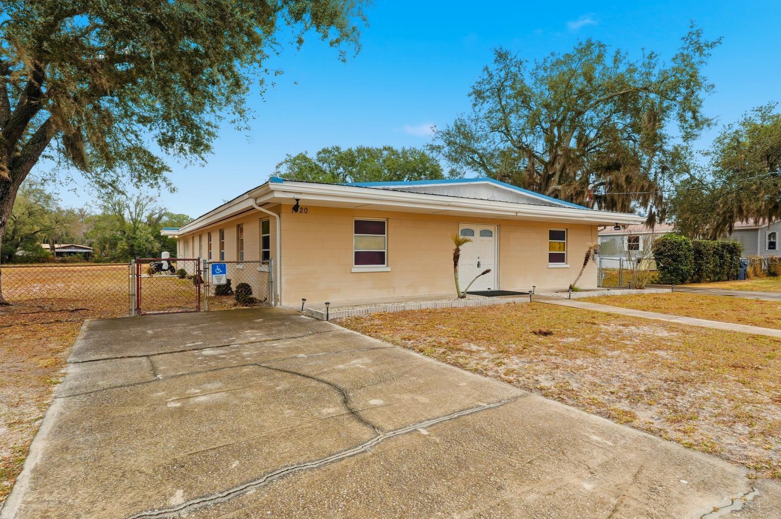 Image 2 of 44 For 1920 40th Street Nw