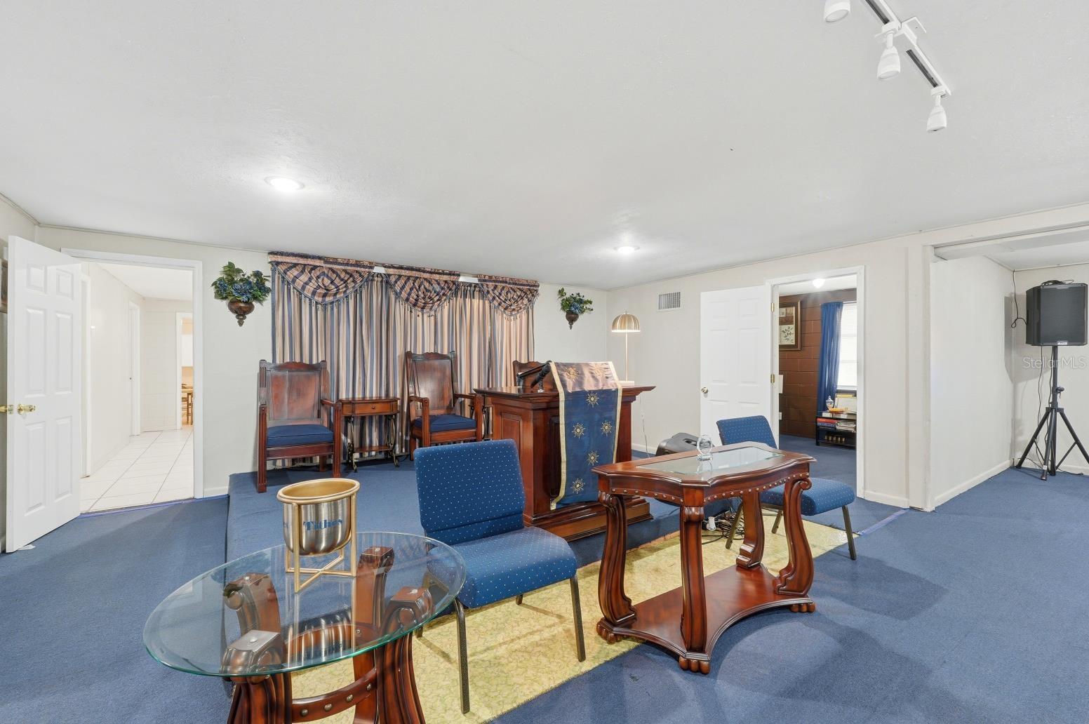 Image 20 of 44 For 1920 40th Street Nw