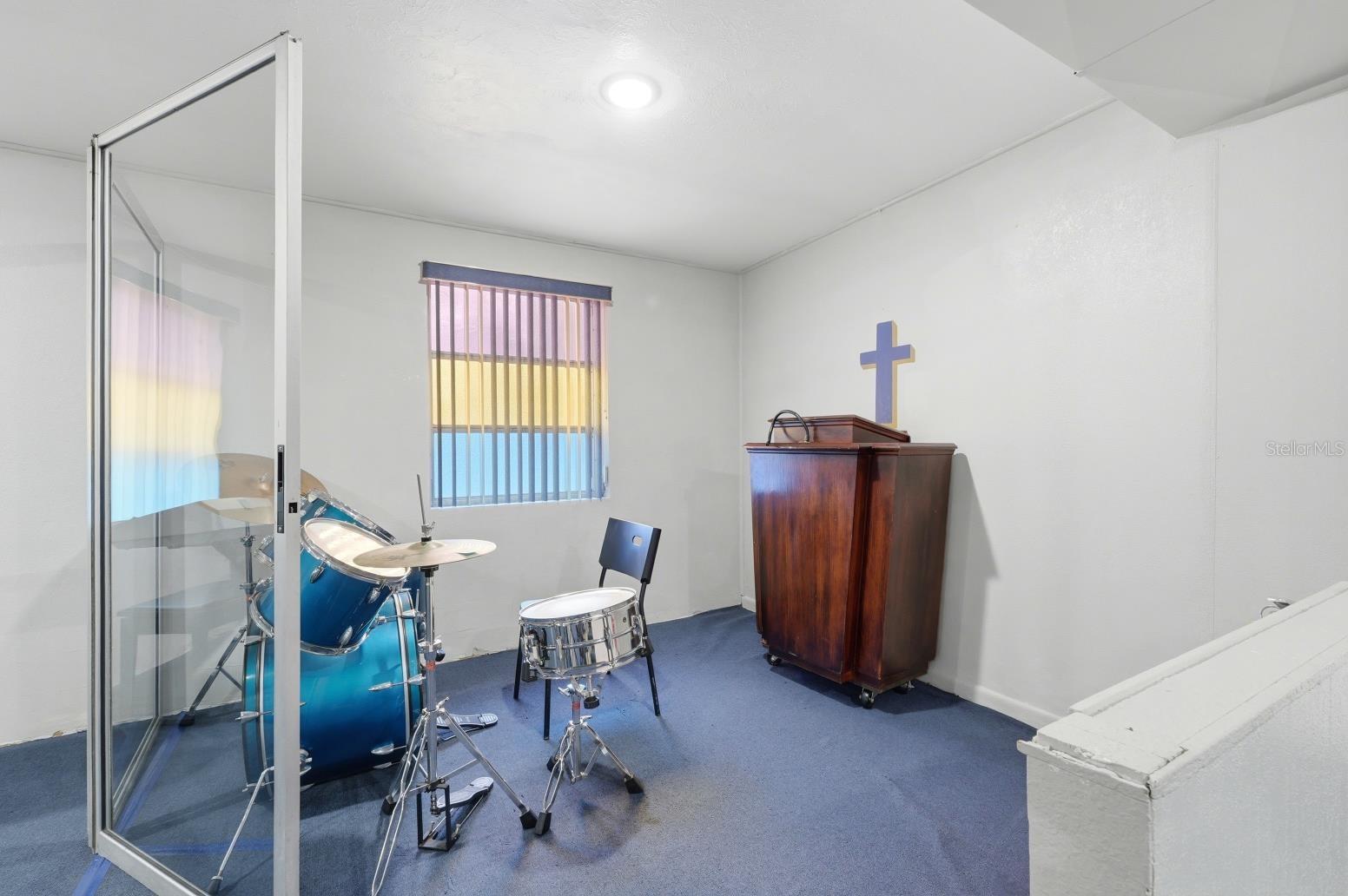 Image 21 of 44 For 1920 40th Street Nw