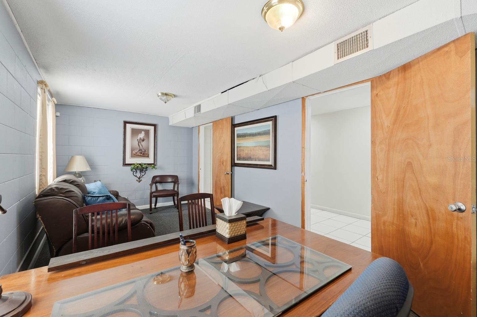 Image 22 of 44 For 1920 40th Street Nw